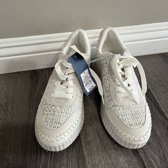 Women’s Persephone Sneakers. Size 6.5. Color White - Picture 2 of 9